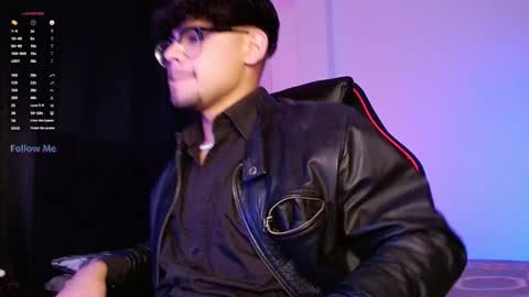 Isaac Saenz. online show from 10/28/25, 11:07