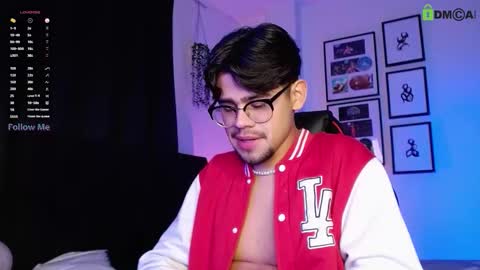 Isaac Saenz. online show from 12/13/25, 11:43