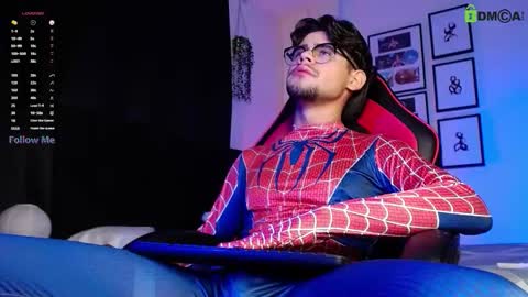 Isaac Saenz. online show from 12/14/25, 10:03