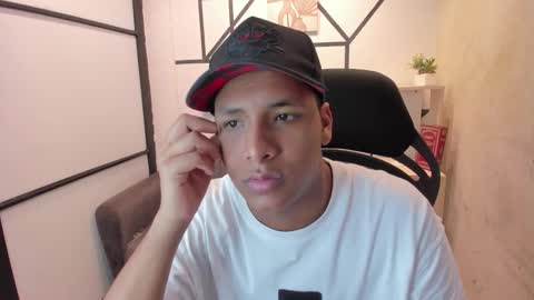 IsaacBlack  online show from 09/28/25, 05:02