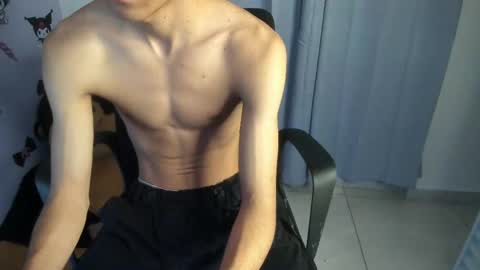 Snapshot of isaaclatino chatting on 11/02/25, 05:21 isaac online show from 11/02/25, 05:21