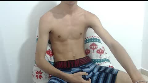 Snapshot of isaaclatino chatting on 01/06/26, 04:38 isaac online show from 01/06/26, 04:38