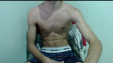 Snapshot of isaaclatino chatting on 04/13/26, 07:03 isaac online show from 04/13/26, 07:03