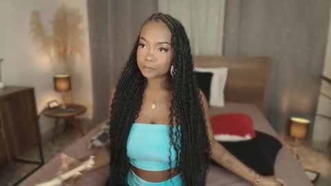 Snapshot of isaacoleman chatting on 11/03/25, 01:23 Isaa Coleman online show from 11/03/25, 01:23