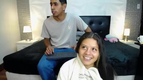 Snapshot of isaak_salomee chatting on 06/09/26, 12:17 isaak_salomee online show from 06/09/26, 12:17