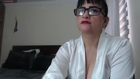 Isabeel Sofia online show from 02/02/25, 12:46