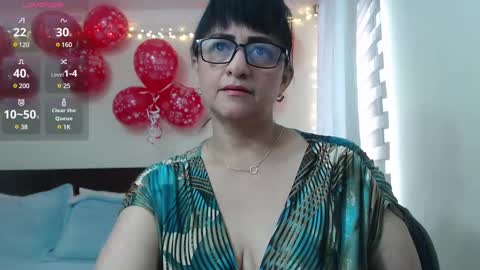 Isabeel Sofia online show from 02/12/25, 02:43