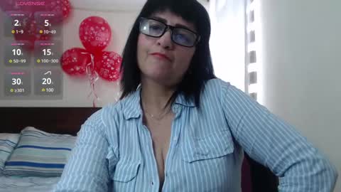 Isabeel Sofia online show from 02/19/25, 06:00