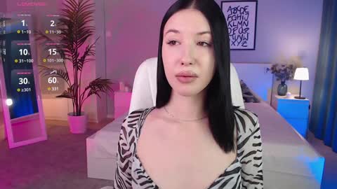 Bella online show from 12/06/24, 06:26