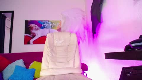 isabel online show from 10/06/25, 02:47