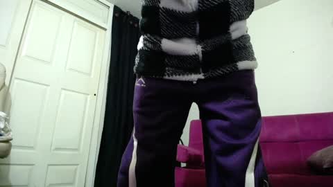 Snapshot of isabel_lopez_ chatting on 04/07/26, 02:34 isabel online show from 04/07/26, 02:34