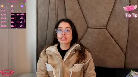 isabela Collins online show from 09/30/25, 12:32