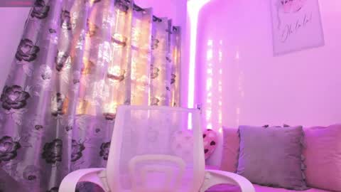 isabela duran online show from 12/10/24, 10:16