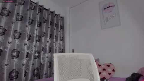 isabela duran online show from 09/30/25, 05:56