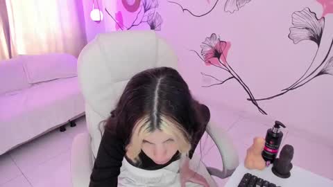 isabela_fiorelli online show from 10/09/25, 01:53