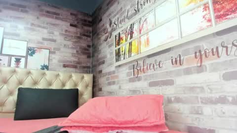 Isabela online show from 06/09/26, 03:34