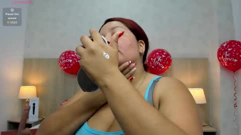 Snapshot of isabela_molina chatting on 02/15/26, 07:21 ISABELA online show from 02/15/26, 07:21