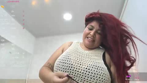 Snapshot of isabela_molina chatting on 05/28/26, 07:33 ISABELA online show from 05/28/26, 07:33