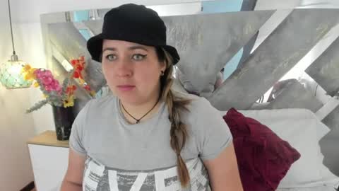 Mommy Isa online show from 07/21/26, 12:40