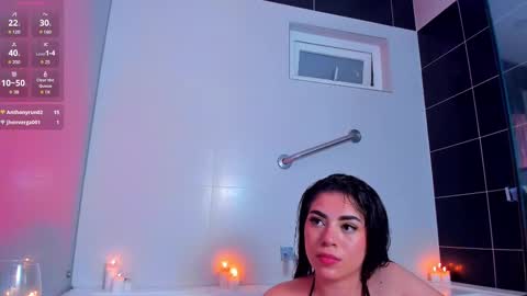 Isabela Angell  online show from 03/02/25, 01:47