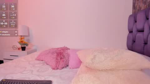 Isabela Angell  online show from 03/09/25, 02:39