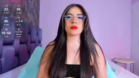 Isabela Angell  online show from 09/20/25, 01:39