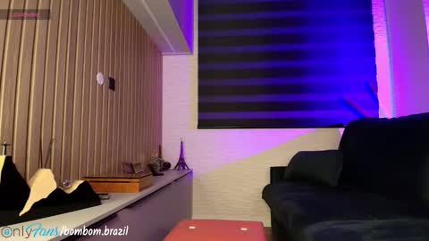 Isabela Brazil online show from 10/14/25, 02:12