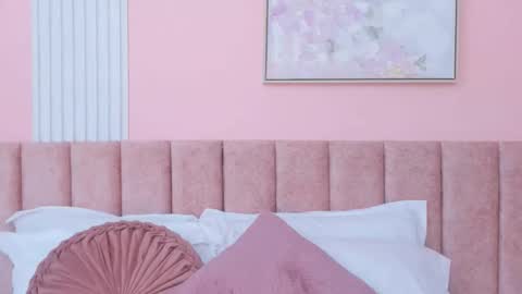 Isabela online show from 12/01/25, 05:51