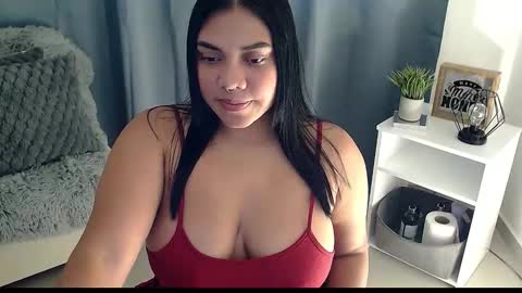 Snapshot of isabelateran chatting on 12/01/25, 07:08 isabelateran online show from 12/01/25, 07:08