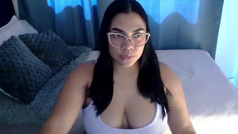 Snapshot of isabelateran chatting on 02/19/26, 07:10 isabelateran online show from 02/19/26, 07:10