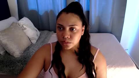 Snapshot of isabelateran chatting on 03/01/26, 06:10 isabelateran online show from 03/01/26, 06:10
