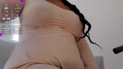Snapshot of isabelateran chatting on 04/19/26, 05:01 isabelateran online show from 04/19/26, 05:01