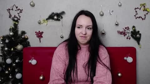 IsabelBlackberry online show from 12/26/24, 12:05