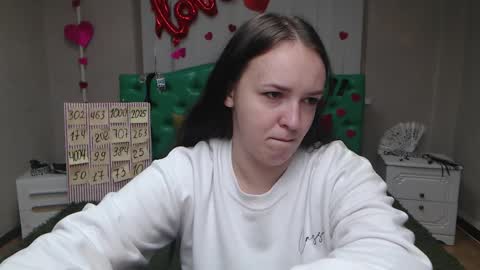 IsabelBlackberry online show from 09/20/25, 04:57