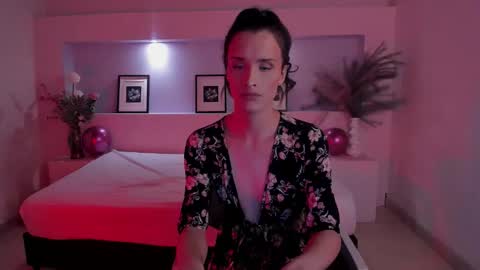 Snapshot of isabelfernandez chatting on 09/23/25, 05:43 IsabelFernandez online show from 09/23/25, 05:43