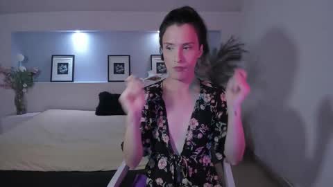 Snapshot of isabelfernandez chatting on 09/28/25, 06:19 IsabelFernandez online show from 09/28/25, 06:19