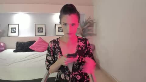 Snapshot of isabelfernandez chatting on 09/29/25, 05:01 IsabelFernandez online show from 09/29/25, 05:01