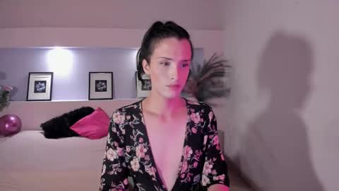 Snapshot of isabelfernandez chatting on 09/30/25, 04:17 IsabelFernandez online show from 09/30/25, 04:17