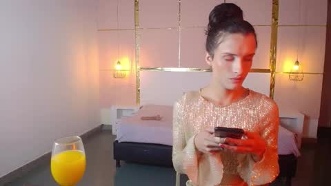 Snapshot of isabelfernandez chatting on 10/10/25, 05:28 IsabelFernandez online show from 10/10/25, 05:28