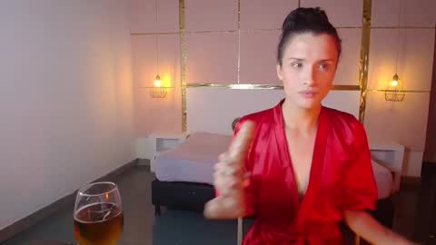 Snapshot of isabelfernandez chatting on 10/12/25, 05:39 IsabelFernandez online show from 10/12/25, 05:39