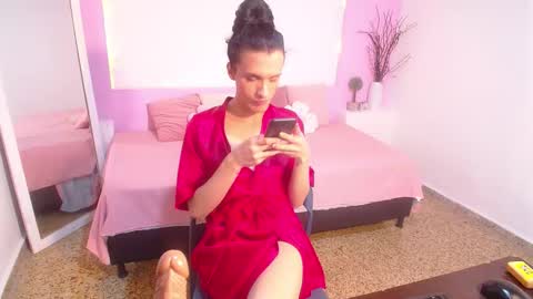 Snapshot of isabelfernandez chatting on 10/25/25, 04:09 IsabelFernandez online show from 10/25/25, 04:09