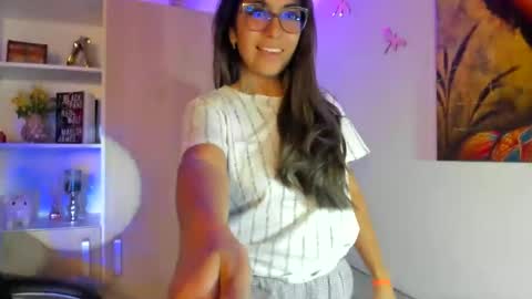 Isabella22 1 online show from 02/28/25, 03:48