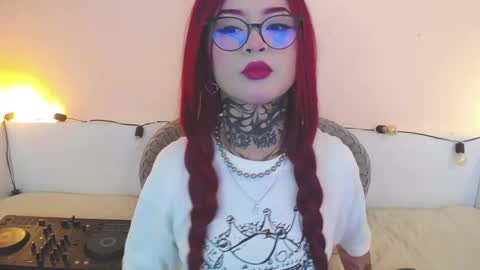 Snapshot of isabella__dark chatting on 12/04/24, 09:24    online show from 12/04/24, 09:24