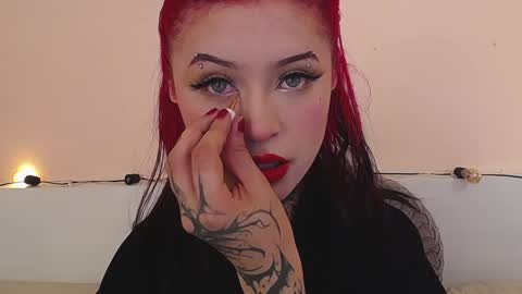 Snapshot of isabella__dark chatting on 12/21/24, 09:04    online show from 12/21/24, 09:04