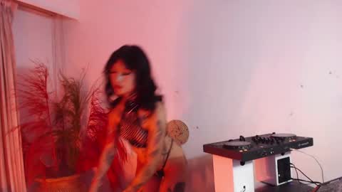 Snapshot of isabella__dark chatting on 01/17/25, 11:51    online show from 01/17/25, 11:51