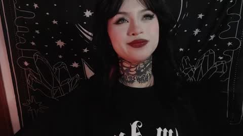 Snapshot of isabella__dark chatting on 01/23/25, 03:16    online show from 01/23/25, 03:16