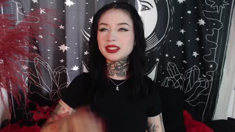 Snapshot of isabella__dark chatting on 02/05/25, 08:25    online show from 02/05/25, 08:25