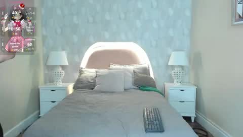 Snapshot of isabella__milf chatting on 01/10/26, 07:04 isabella__milf online show from 01/10/26, 07:04