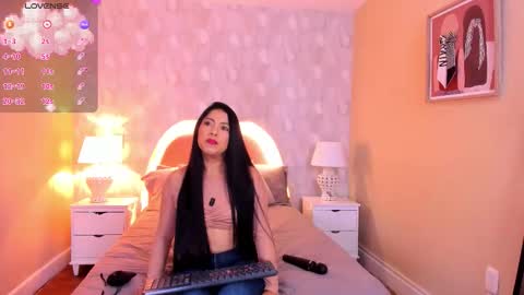 Snapshot of isabella__milf chatting on 03/07/26, 07:11 isabella__milf online show from 03/07/26, 07:11