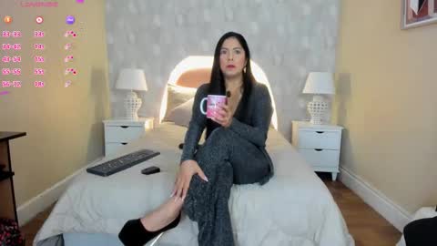 Snapshot of isabella__milf chatting on 03/27/26, 07:24 isabella__milf online show from 03/27/26, 07:24